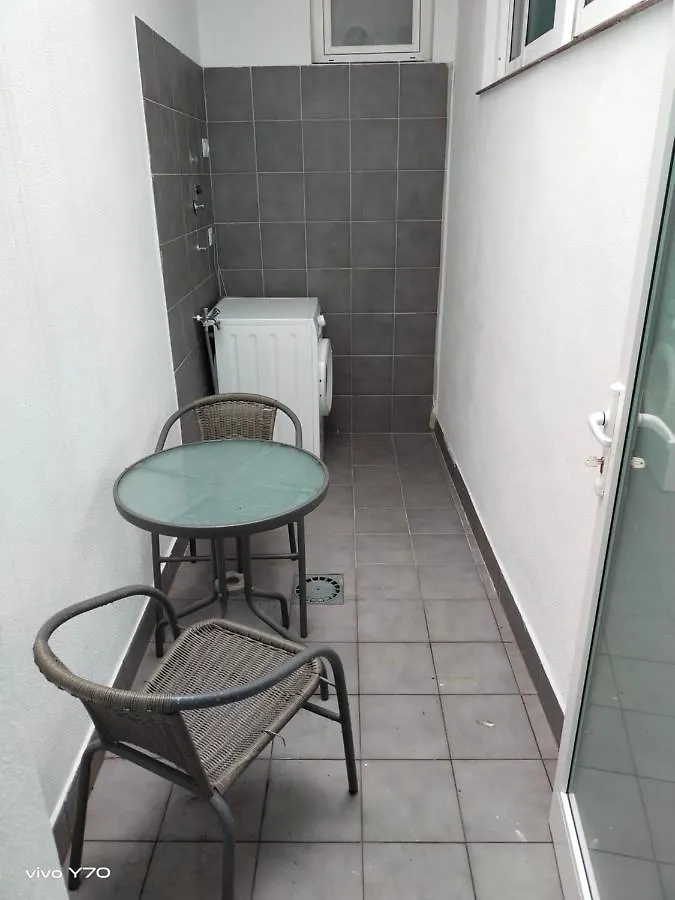Open-bajo Apartamento La Laguna  0*, La Laguna (Tenerife)